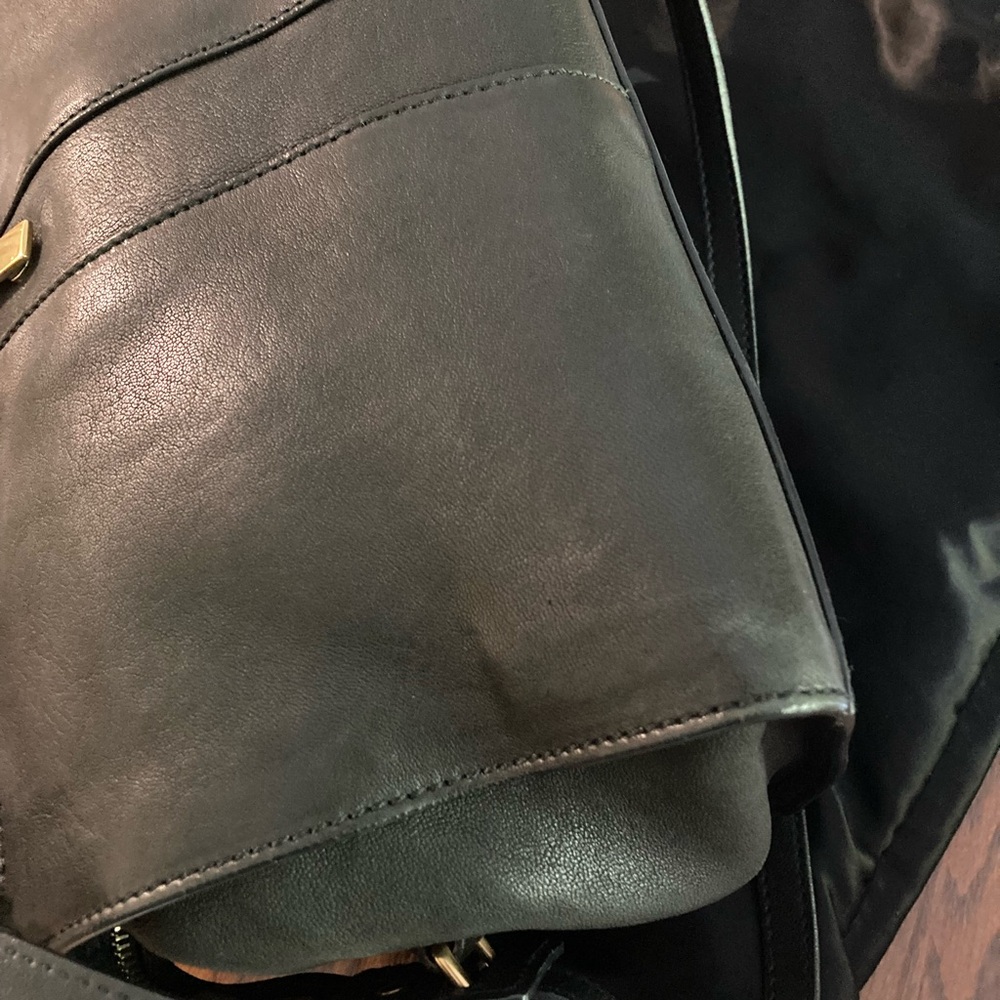 SOLD LABOR YAY SALE! Yves Saint Laurent Y Cabas Black Satchel with Gold Hardware - Picture 11 of 16